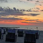 4summer Gold Perlowa Przystan Parking, 650m Do Plazy, 650m Zum Διαμέρισμα Kołobrzeg